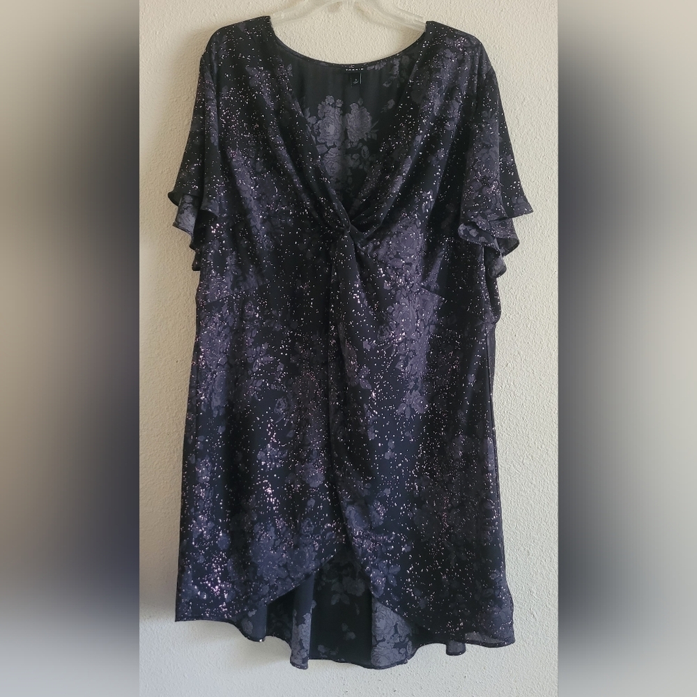 TORRID Sz 3 Black Floral Georgette Twist Front Babydoll Tunic